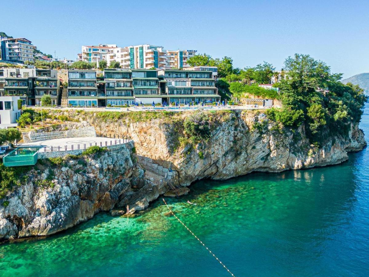 Sofia'S Holiday Apartment Vlore Bagian luar foto