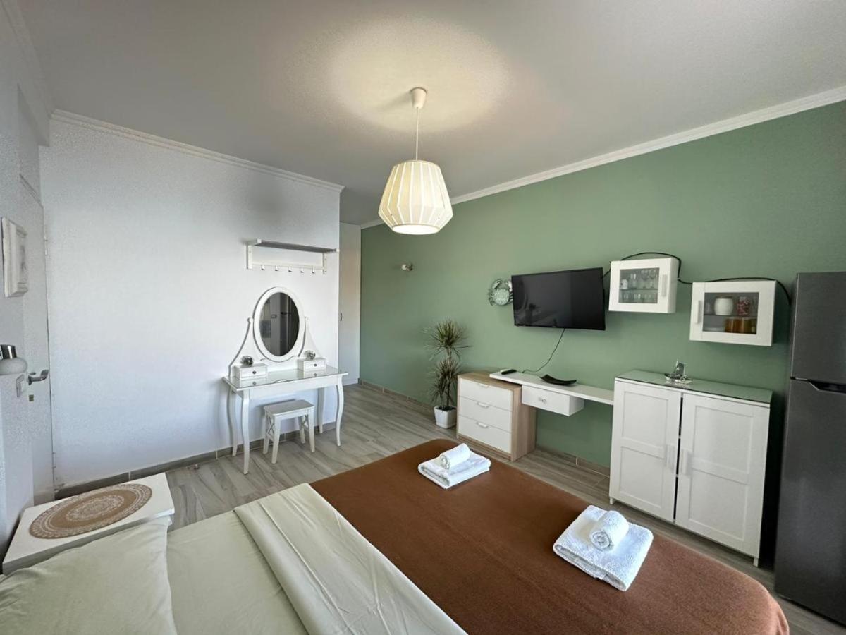 Sofia'S Holiday Apartment Vlore Bagian luar foto