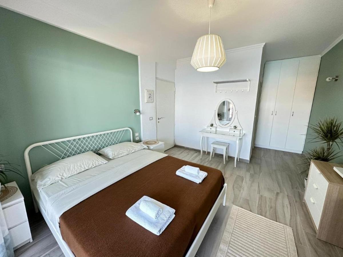 Sofia'S Holiday Apartment Vlore Bagian luar foto