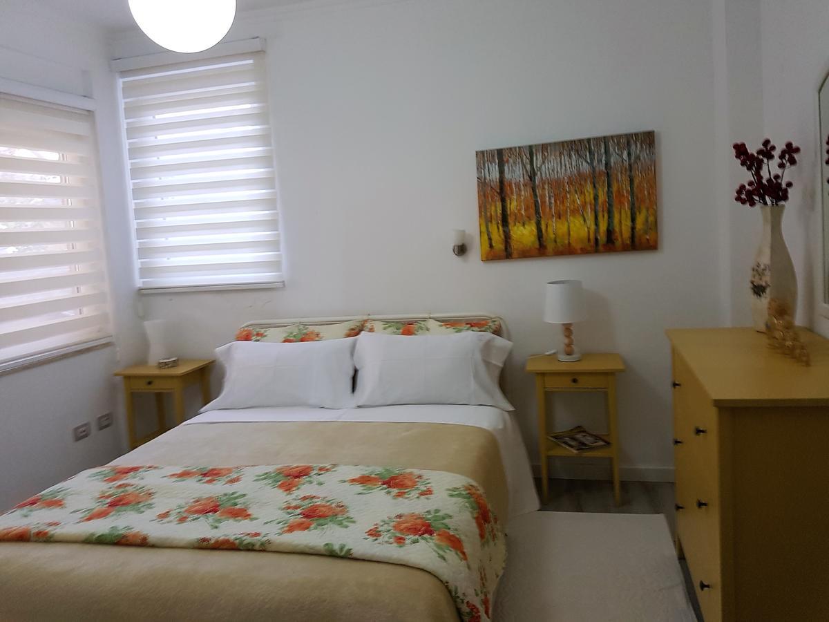 Sofia'S Holiday Apartment Vlore Bagian luar foto