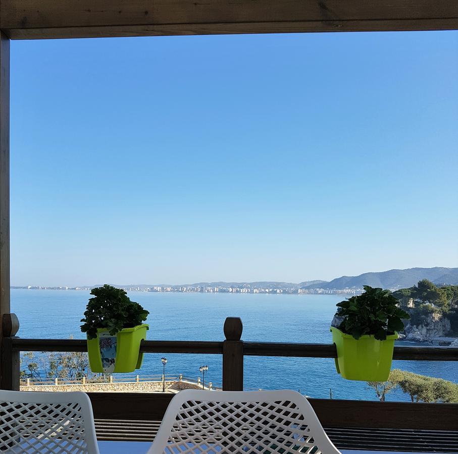 Sofia'S Holiday Apartment Vlore Bagian luar foto
