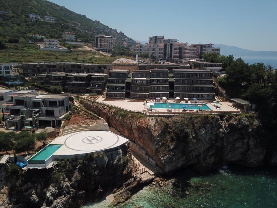 Sofia'S Holiday Apartment Vlore Bagian luar foto